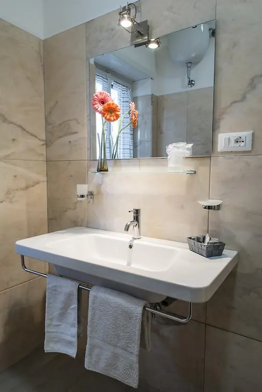Mirabilia Urbis Roma Bed & Breakfast Italy